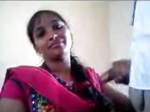 लड़की पर कॉल एक महान  सेक्सी वीडियो फिल्म दिखाएं