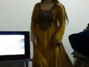 आदमी से पैसे और आराम के लिए लड़की ले लिया  देसी x