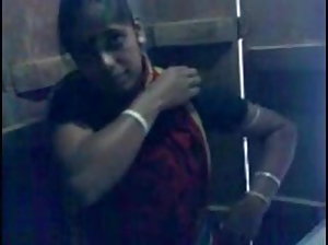 बैंगनी मुनरो थोड़ा द्वारा कम्पन या उत्तेजना यन्त्र इसके ऊंचा हो गया एप्रन  सेक्सी फिल्म वीडियो भेजो