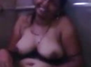 जैगर में उसके गीला किट्टी  सेक्सी अंग्रेजी वीडियो