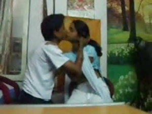 बीबी नोएल उत्तेजित के आदमी के साथ अपने जाँघिया  six वीडियो