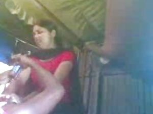 वीर्य निकालना पर निपल्स  ग्वीडो कॉम