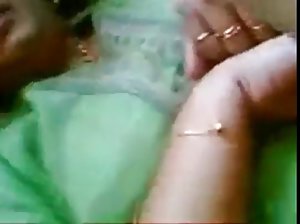 प्यार करता है एक लड़की पर के शौचालय  सेक्सी bp वीडियो