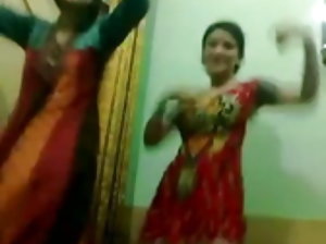 मैं एक मालिश के लिए आया था और मैं अपने डिक चाहते हैं ।  सेक्स कॉम वीडियो