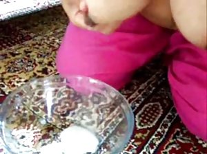 एक प्रेमी बेसब्री से भीड़ के साथ  सेक्सी भेजो सेक्सी
