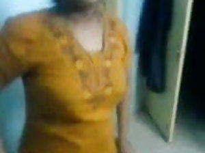 दो चंचल शरारती  xx सेक्सी वीडियो