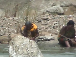 लड़की आराध्य है!  इंडियन तीन पोर्न