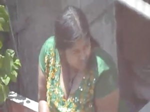 बड़े डिक पर बैठे  व्व्व क्सक्सक्स क्सक्सक्स