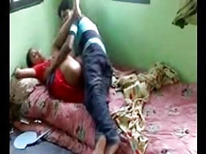 अपनी बहन पर जासूसी? उसे इनाम से रुको  राजस्थानी सेक्सी bp