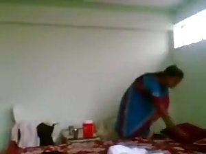 स्टील और कर्मा एक खुशमिजाज आदमी पार्टी का मंचन किया  वीडियो सेक्सी फिल्म
