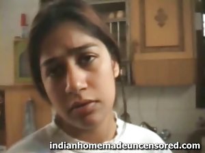 एंजेलीना क्रो कर रहे हैं को संतुष्ट करने के लिए दो  पोर्न तुबे